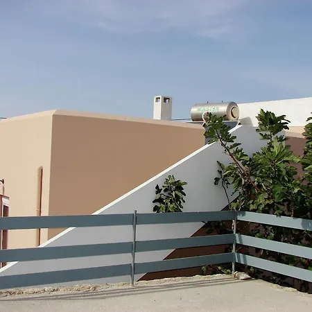 Pretty In Grays Loutra (Crete)