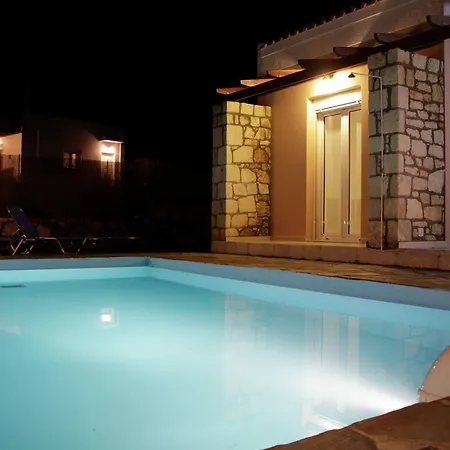 Villa Pretty In Grays Loutra (Crete)